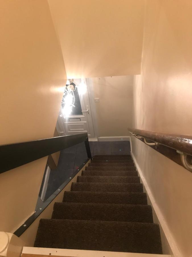 伍尔弗汉普顿New Cross House公寓 外观 照片